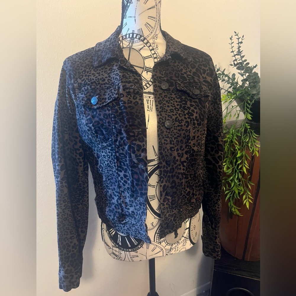 Animal print Button down jacket